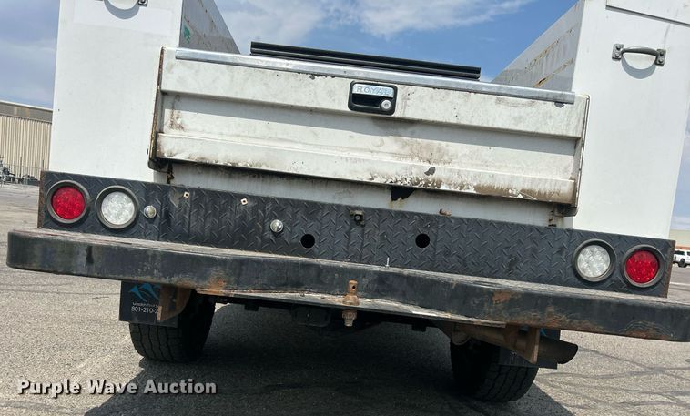 image for item EQ0521 2018 Dodge  Ram 2500 utility bed pickup truck