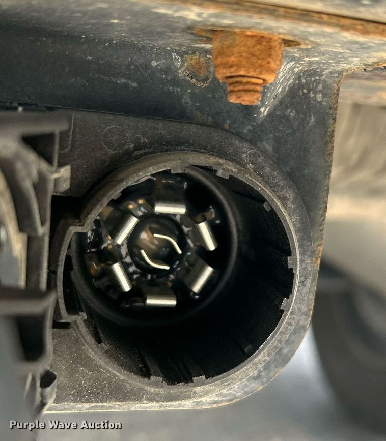 image for item EQ0521 2018 Dodge  Ram 2500 utility bed pickup truck