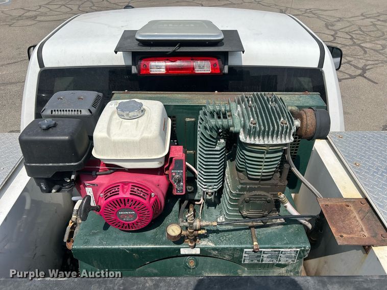 image for item EQ0521 2018 Dodge  Ram 2500 utility bed pickup truck