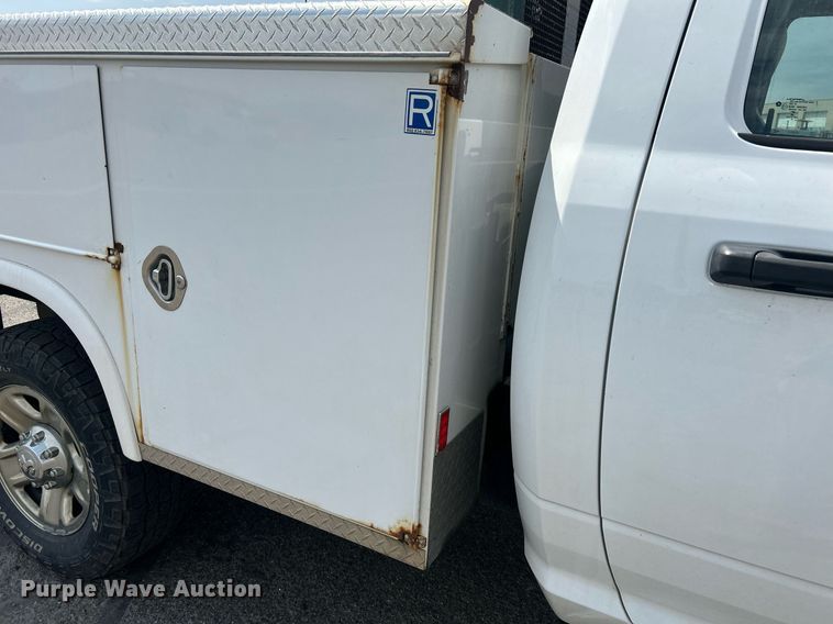 image for item EQ0521 2018 Dodge  Ram 2500 utility bed pickup truck