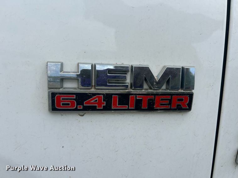 image for item EQ0521 2018 Dodge  Ram 2500 utility bed pickup truck