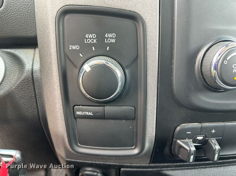 image for item EQ0521 2018 Dodge  Ram 2500 utility bed pickup truck