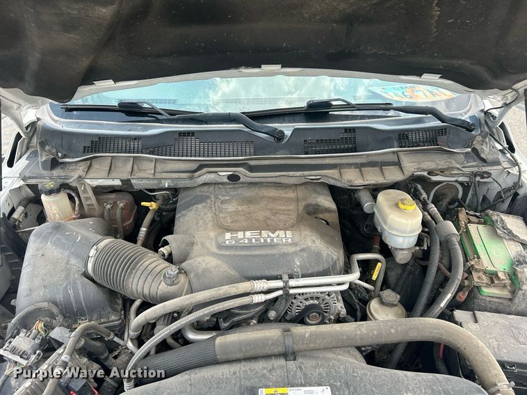 image for item EQ0521 2018 Dodge  Ram 2500 utility bed pickup truck