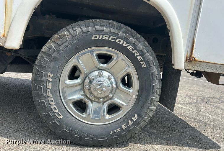 image for item EQ0521 2018 Dodge  Ram 2500 utility bed pickup truck