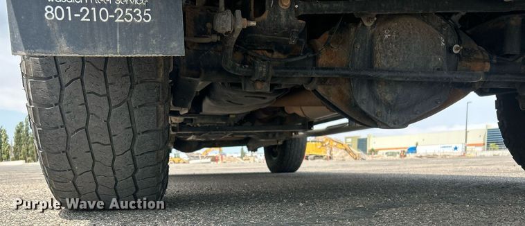 image for item EQ0521 2018 Dodge  Ram 2500 utility bed pickup truck