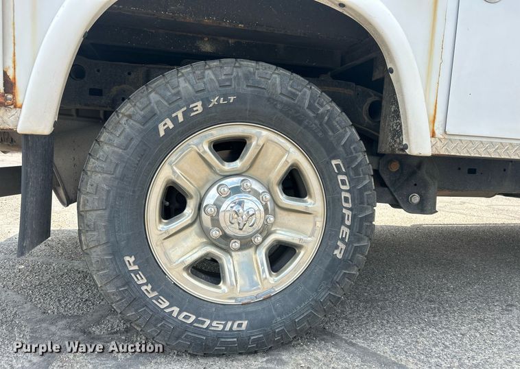 image for item EQ0521 2018 Dodge  Ram 2500 utility bed pickup truck