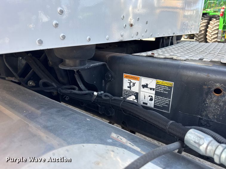 image for item ER0043 2016 Kenworth W900L semi truck