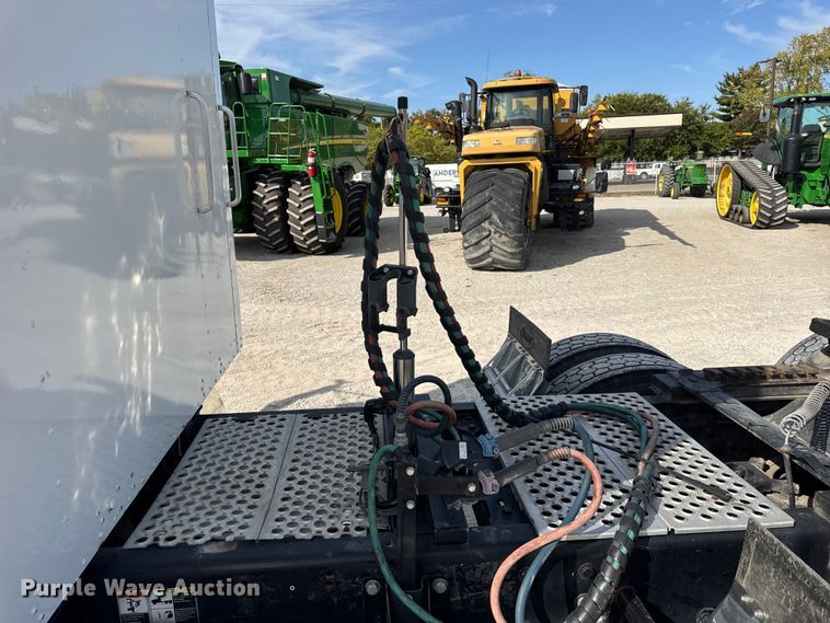 image for item ER0043 2016 Kenworth W900L semi truck