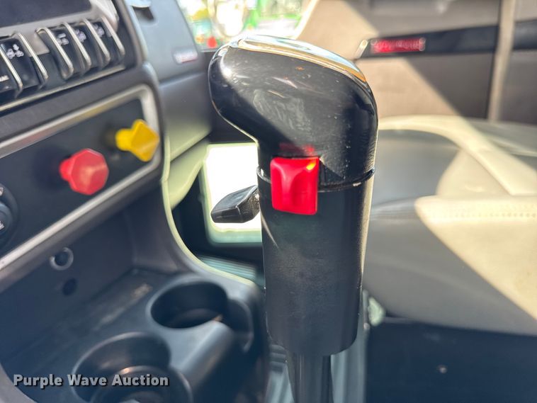 image for item ER0043 2016 Kenworth W900L semi truck