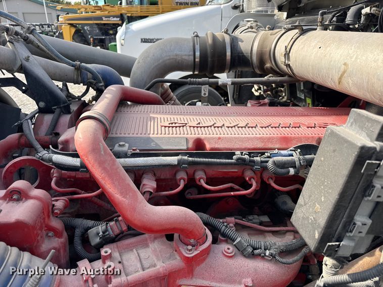 image for item ER0043 2016 Kenworth W900L semi truck