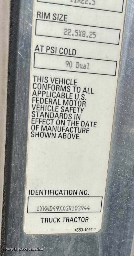 image for item ER0043 2016 Kenworth W900L semi truck