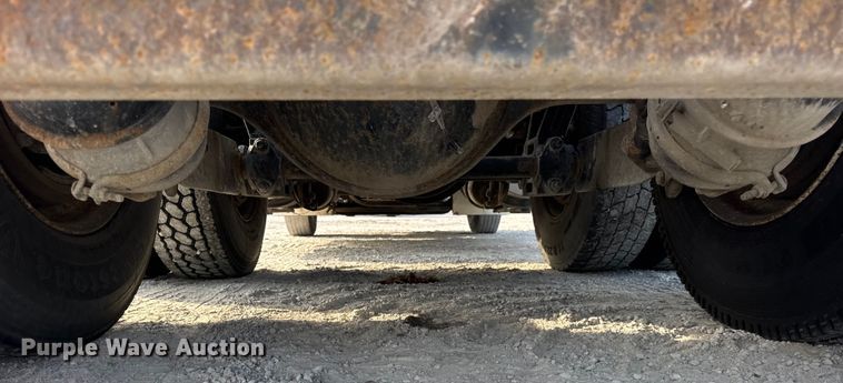 image for item ER0044 2007 Kenworth T800 semi truck