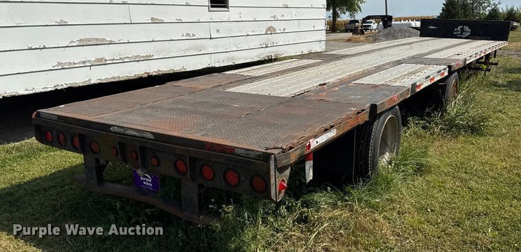 image for item ER0053 2006 Fontaine IDFT-6-804-8WSAWK drop deck trailer