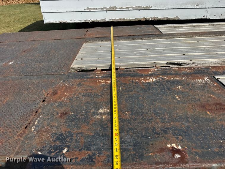 image for item ER0053 2006 Fontaine IDFT-6-804-8WSAWK drop deck trailer