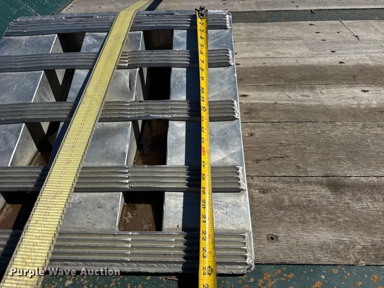 image for item ER0155 2012 Landoll 835C lowboy equipment trailer