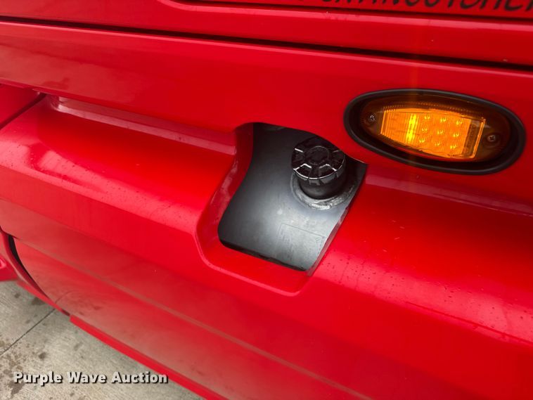 image for item ER2394 2019 International LT625 semi truck