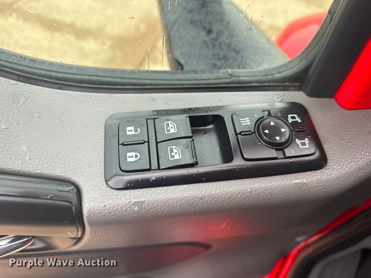 image for item ER2394 2019 International LT625 semi truck