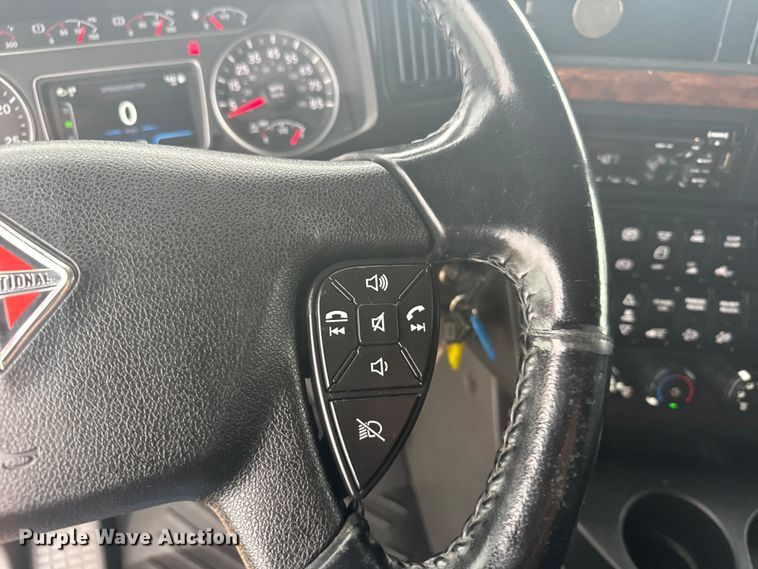 image for item ER2394 2019 International LT625 semi truck