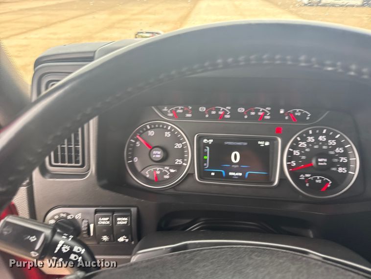 image for item ER2394 2019 International LT625 semi truck