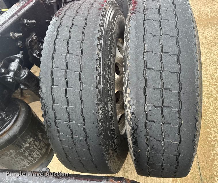 image for item ER2394 2019 International LT625 semi truck