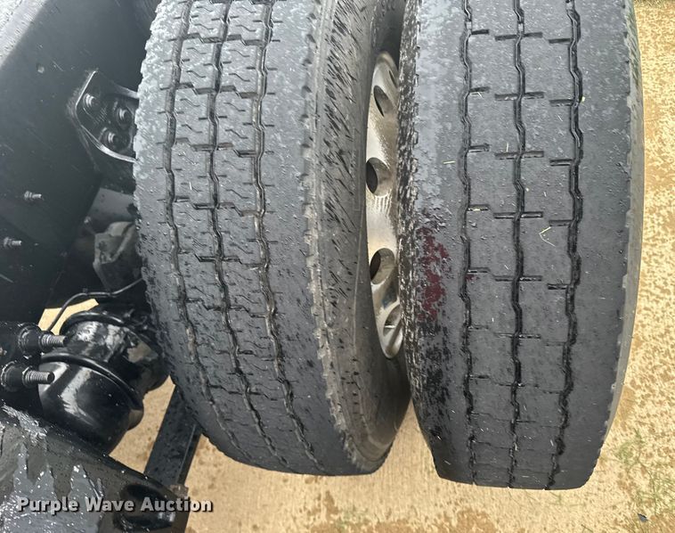 image for item ER2394 2019 International LT625 semi truck