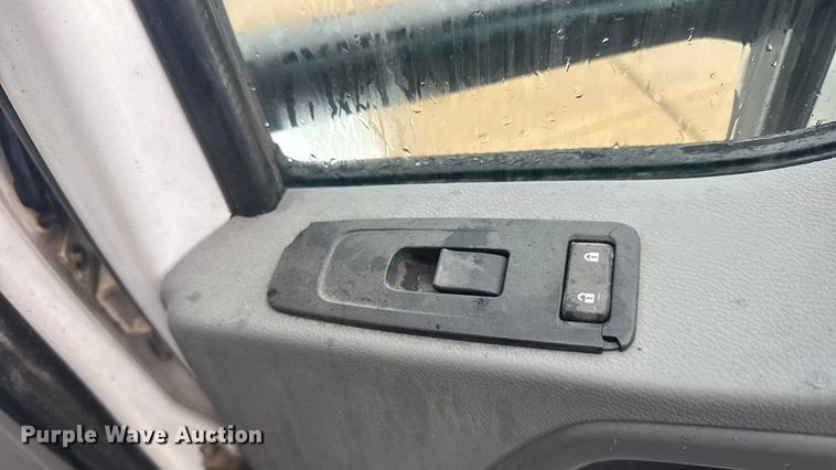 image for item ER2395 2015 Kenworth T680  semi truck