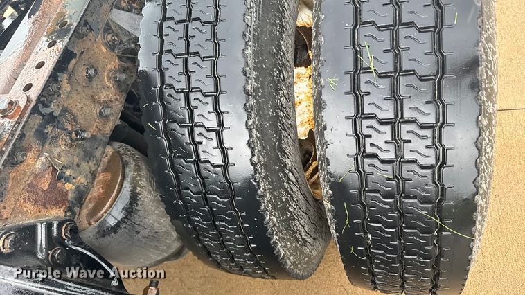 image for item ER2395 2015 Kenworth T680  semi truck