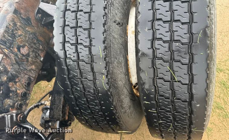 image for item ER2395 2015 Kenworth T680  semi truck