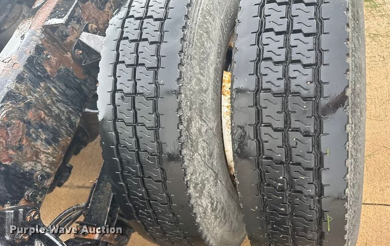 image for item ER2395 2015 Kenworth T680  semi truck