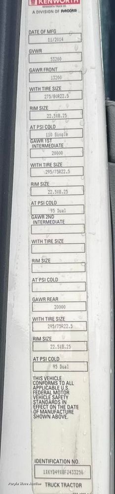 image for item ER2395 2015 Kenworth T680  semi truck