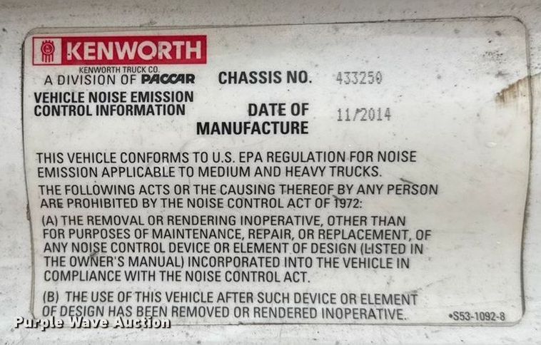 image for item ER2395 2015 Kenworth T680  semi truck