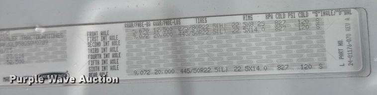 image for item ER2396 2016 Freightliner Cascadia semi truck