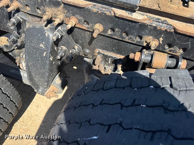 image for item ER2405 2016 Freightliner Cascadia glider kit semi truck