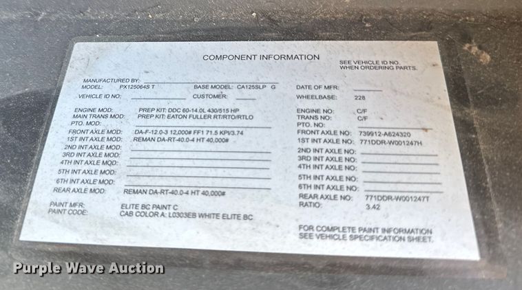 image for item ER2405 2016 Freightliner Cascadia glider kit semi truck