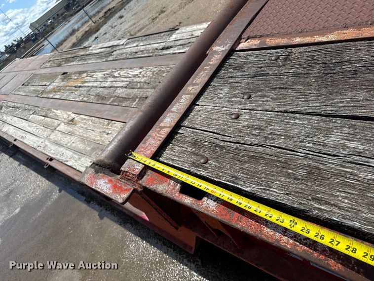 image for item ER2461 1980 Atoka 43D0L drop deck oilfield trailer