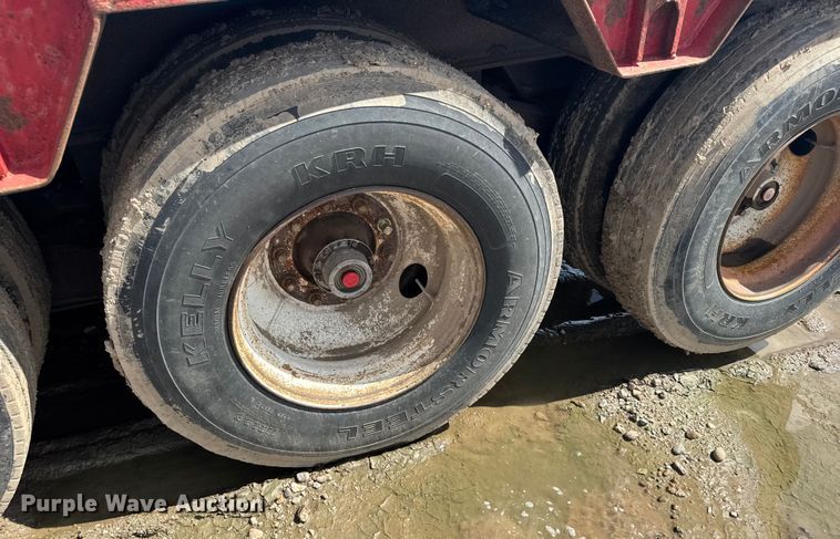 image for item ER2461 1980 Atoka 43D0L drop deck oilfield trailer