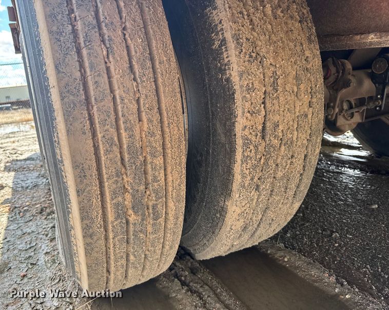 image for item ER2461 1980 Atoka 43D0L drop deck oilfield trailer