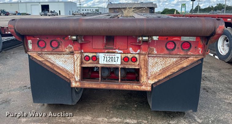 image for item ER2462 1980 Load oilfield trailer