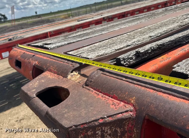 image for item ER2462 1980 Load oilfield trailer