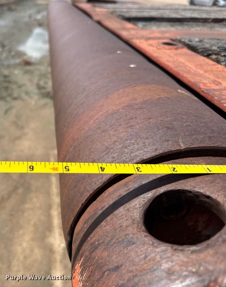 image for item ER2462 1980 Load oilfield trailer