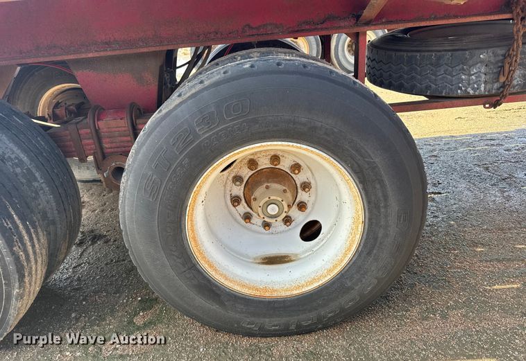 image for item ER2462 1980 Load oilfield trailer