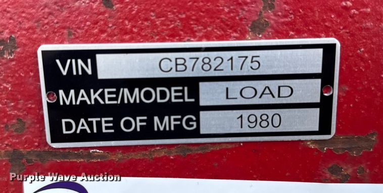 image for item ER2462 1980 Load oilfield trailer