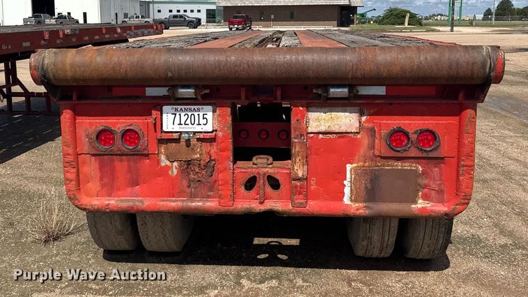 image for item ER2463 1982 Atoka 330FF oilfield trailer