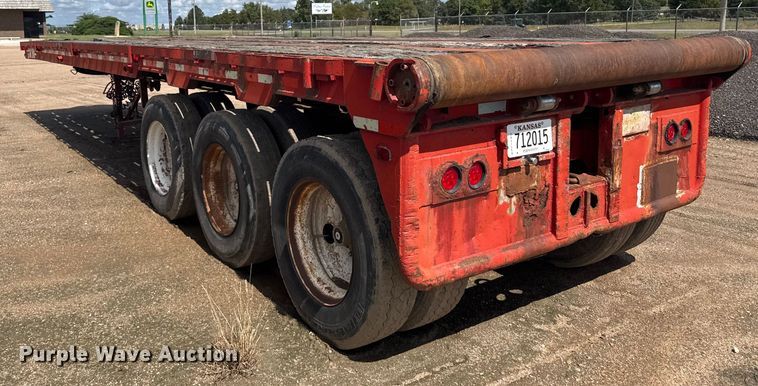 image for item ER2463 1982 Atoka 330FF oilfield trailer