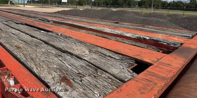 image for item ER2463 1982 Atoka 330FF oilfield trailer