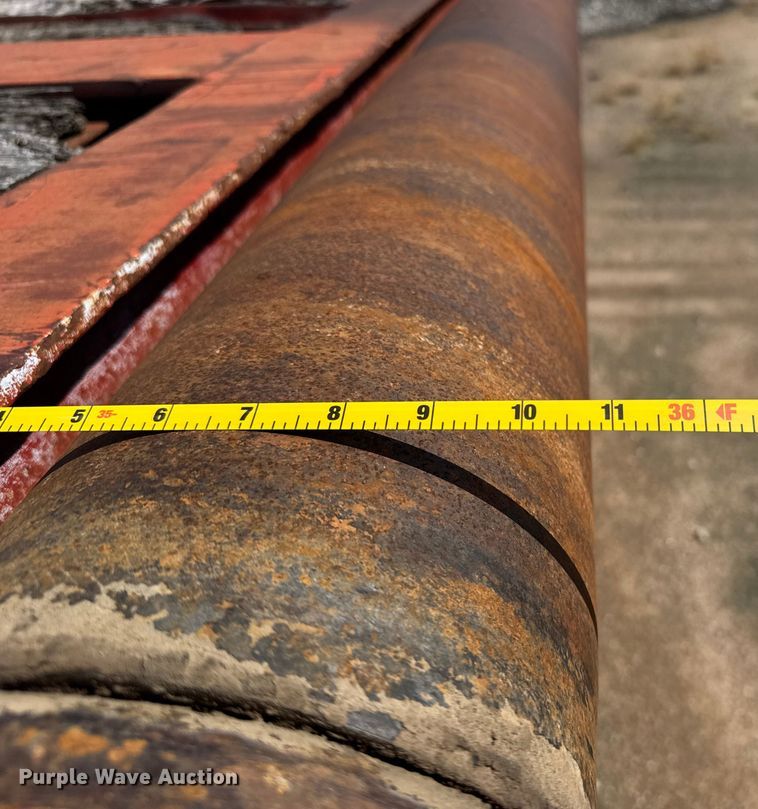 image for item ER2463 1982 Atoka 330FF oilfield trailer