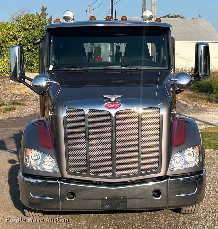 CAMIóN 2020 PETERBILT