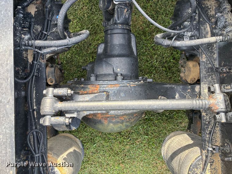 image for item ET4607 2016 International Prostar semi truck