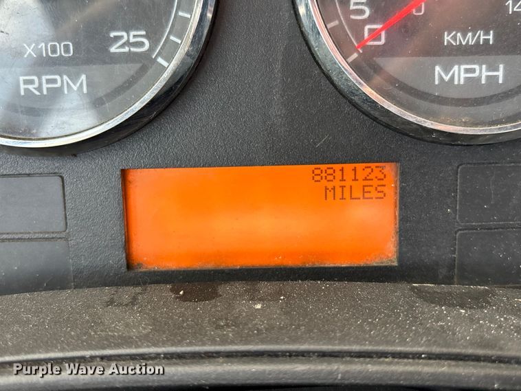 image for item ET4607 2016 International Prostar semi truck