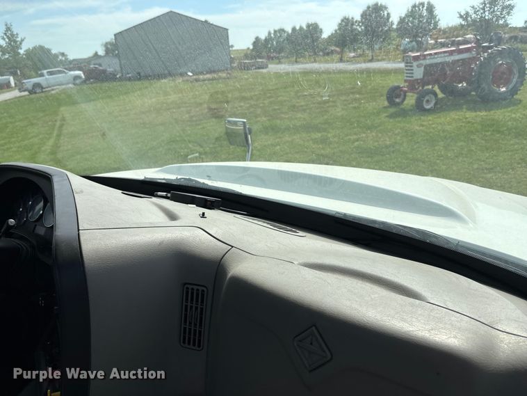 image for item ET4607 2016 International Prostar semi truck